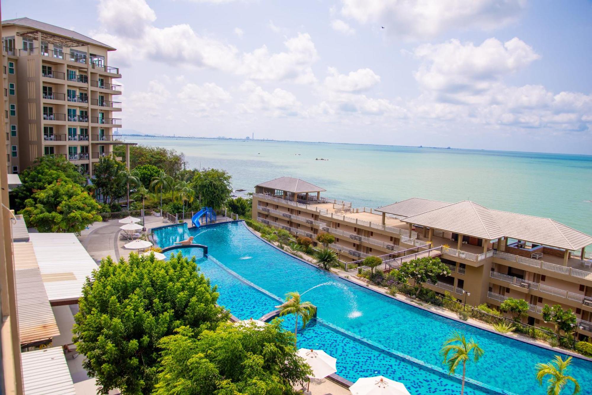 Royal Phala Cliff Beach Resort Ban Chang  Exterior foto