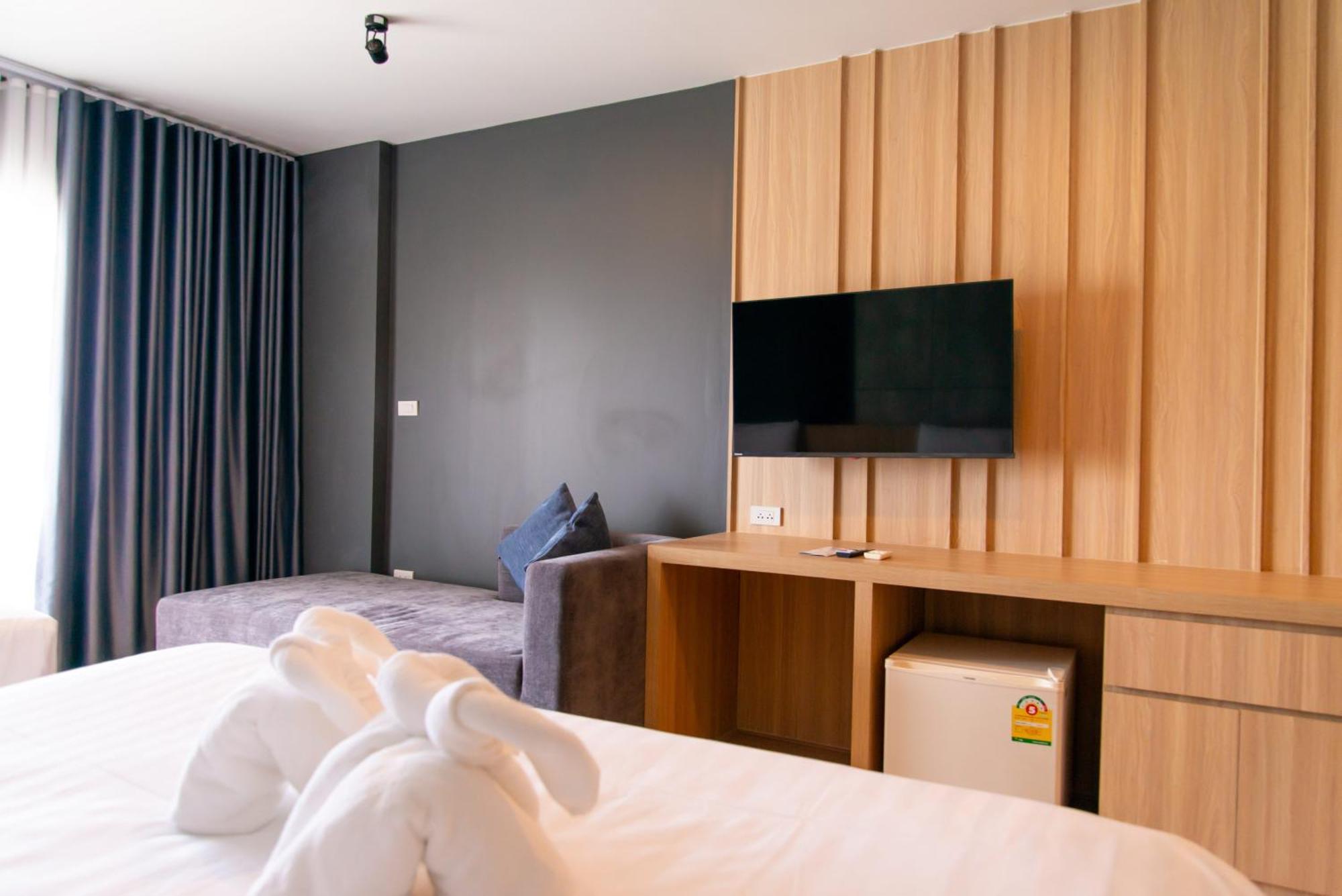 Royal Phala Cliff Beach Resort Ban Chang  Exterior foto