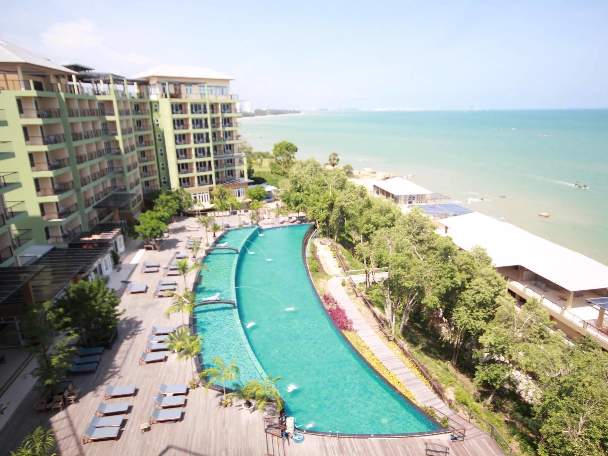 Royal Phala Cliff Beach Resort Ban Chang  Exterior foto